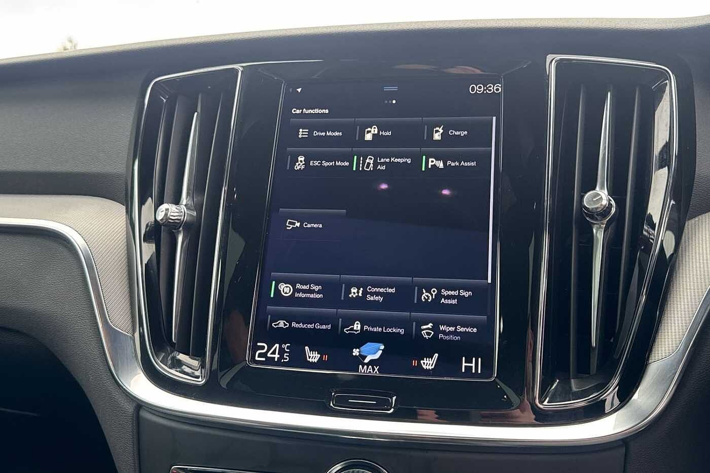 Used Volvo V60 2021 for sale - 76289855: Photo 25