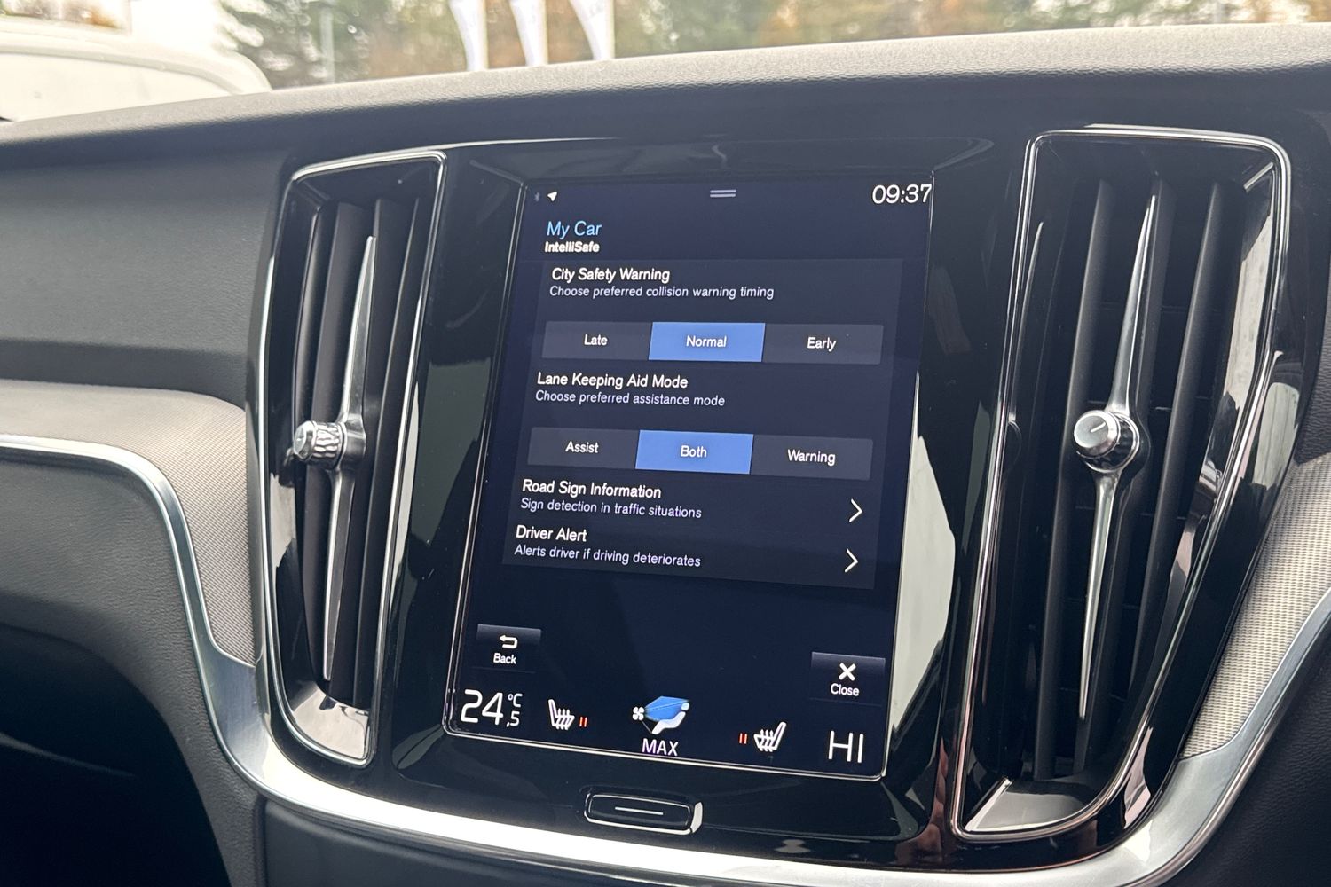 Used Volvo V60 2021 for sale - 76289855: Photo 28