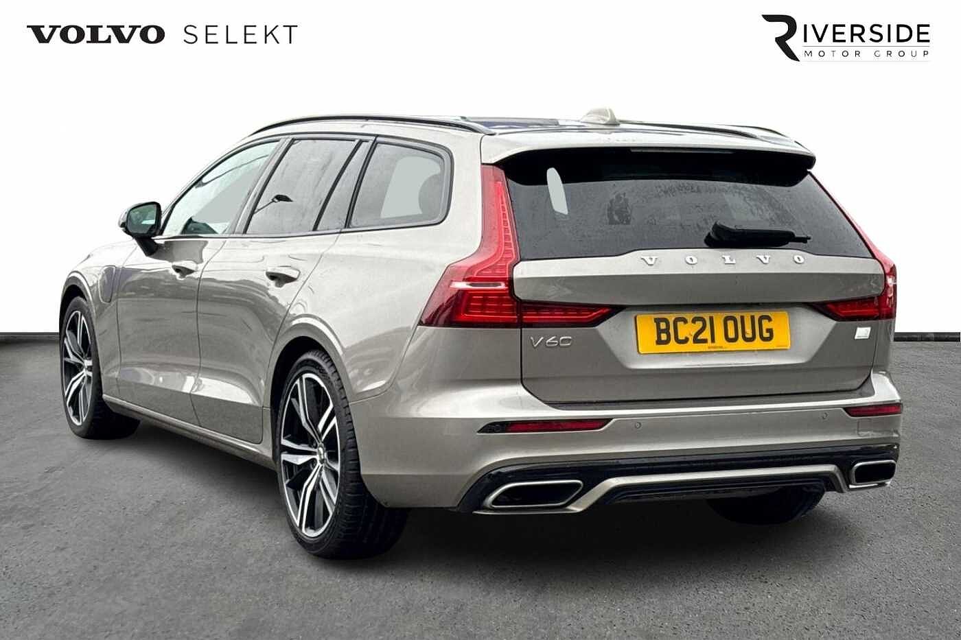 Used Volvo V60 2021 for sale - 76289855: Photo 3