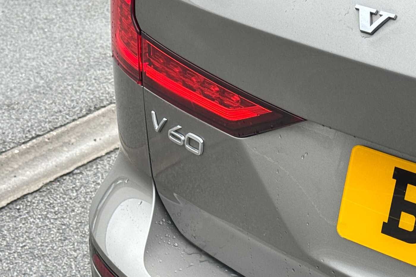 Used Volvo V60 2021 for sale - 76289855: Photo 31