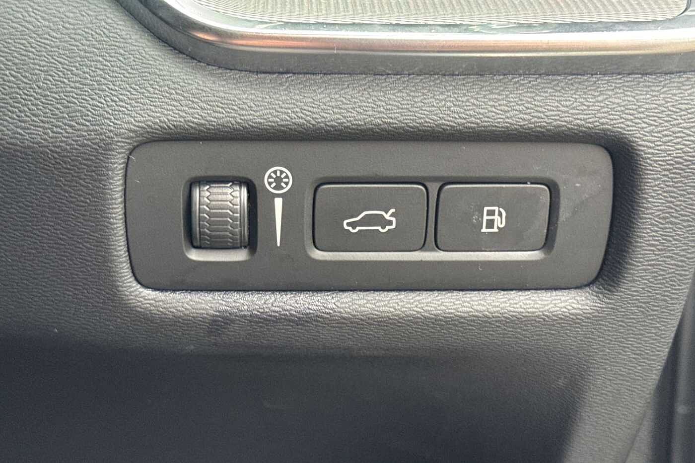 Used Volvo V60 2021 for sale - 76289855: Photo 35