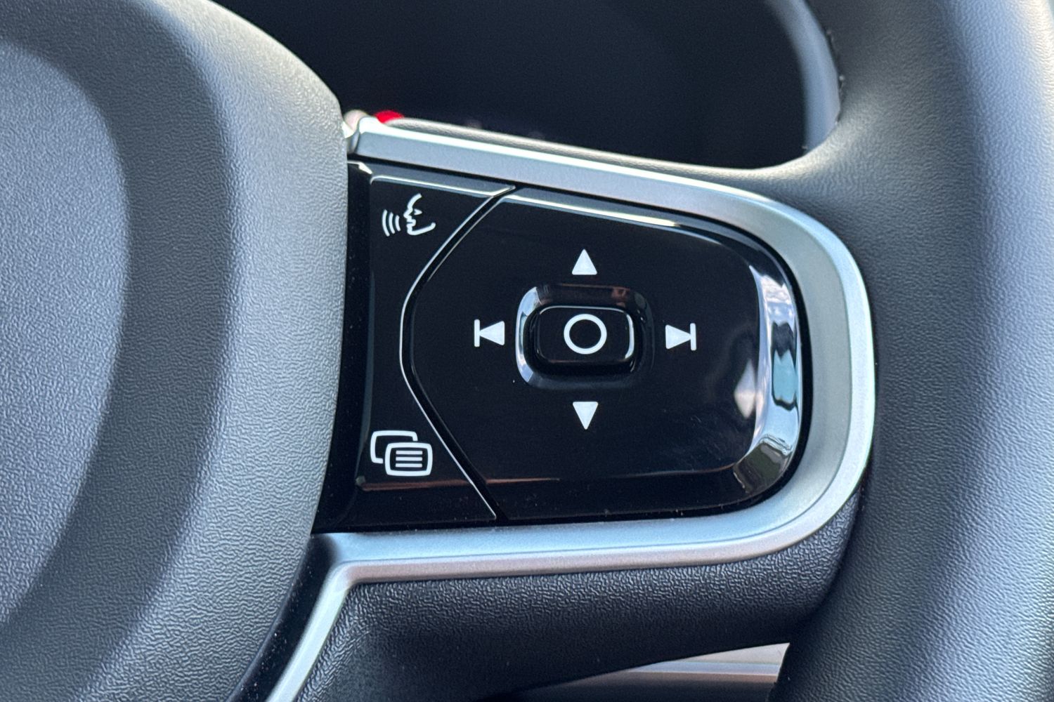 Used Volvo XC90 2025 for sale - 76652351: Photo 12