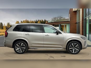 Used Volvo XC90 2025 for sale - 76652351: Photo