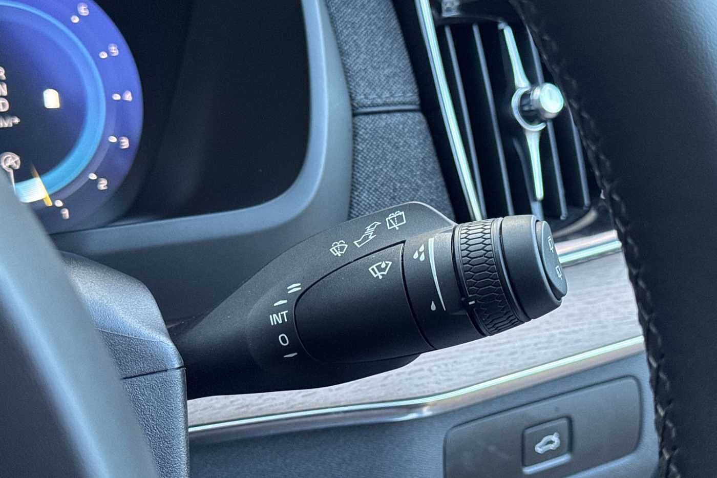 Used Volvo XC90 2025 for sale - 76652351: Photo 30