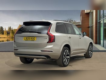 Used Volvo XC90 2025 for sale - 76652351: Photo