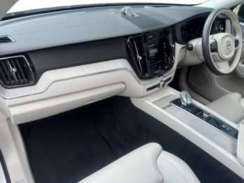 Used Volvo XC60 2023 for sale - 74878759: Photo