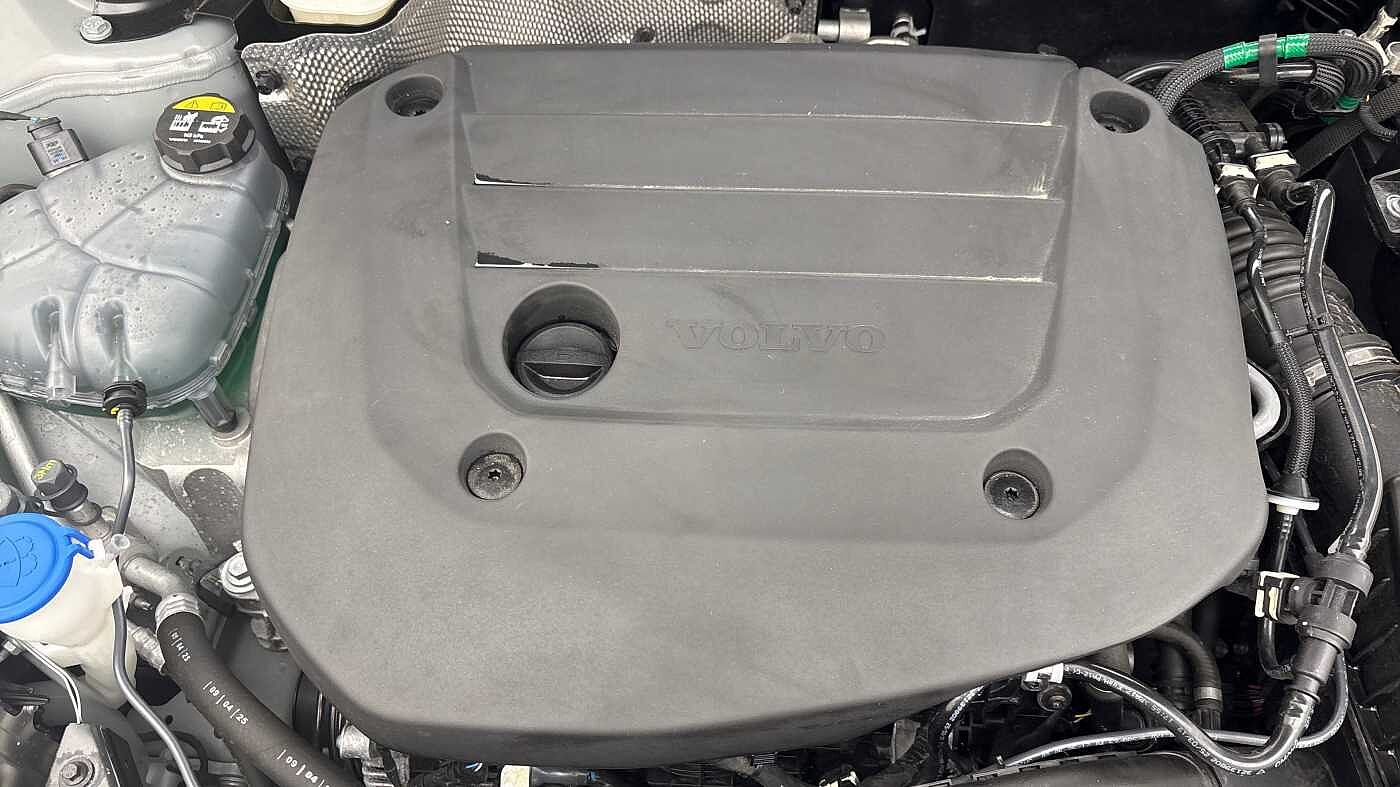 Used Volvo XC40 2025 for sale - 77848060: Photo 15