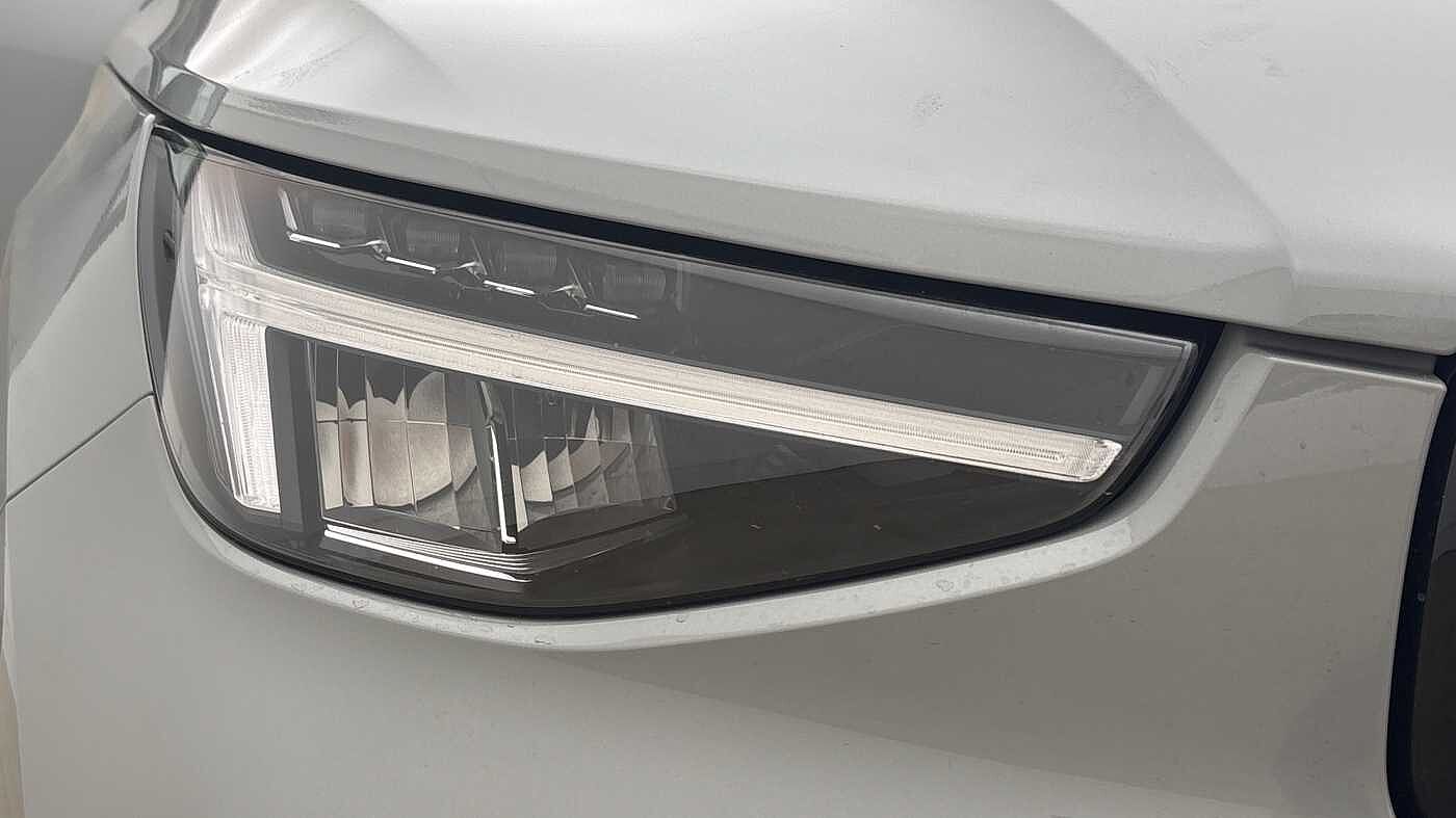 Used Volvo XC40 2025 for sale - 77848060: Photo 21