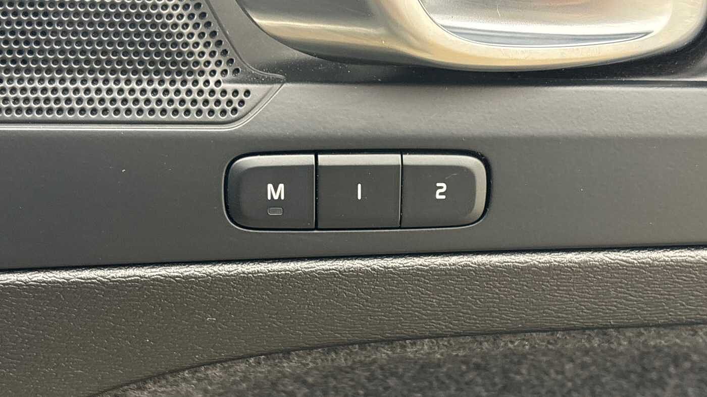 Used Volvo XC40 2025 for sale - 77848060: Photo 24