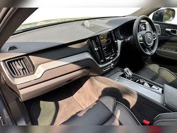 Used Volvo XC60 2024 for sale - 75467537: Photo