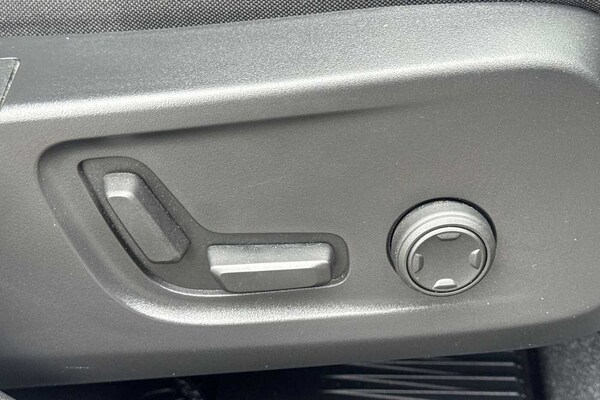 Used Volvo XC40 2024 for sale - 75467950: Photo 34