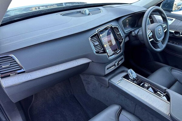 Used Volvo XC90 2024 for sale - 75605736: Photo 2