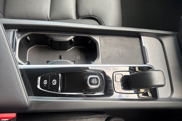 Used Volvo V60 2025 for sale - 75725983: Photo 31