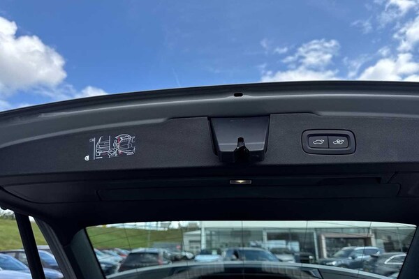 Used Volvo V60 2025 for sale - 75725983: Photo 38