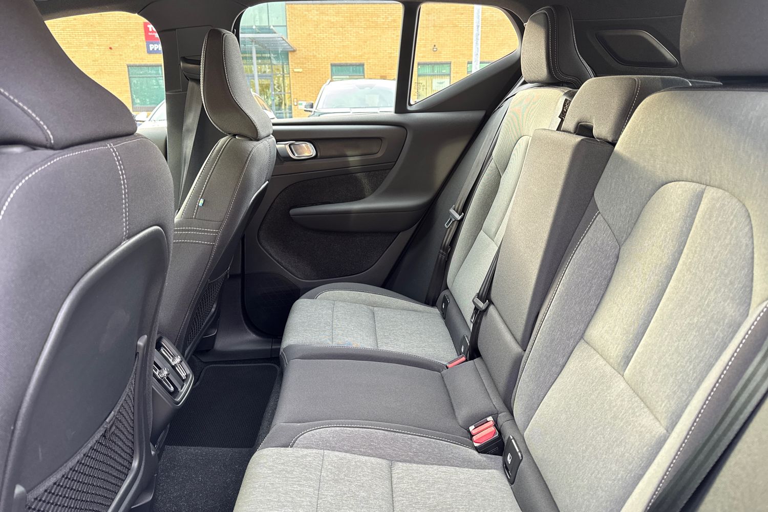 Used Volvo XC40 2022 for sale - 76302305: Photo 17