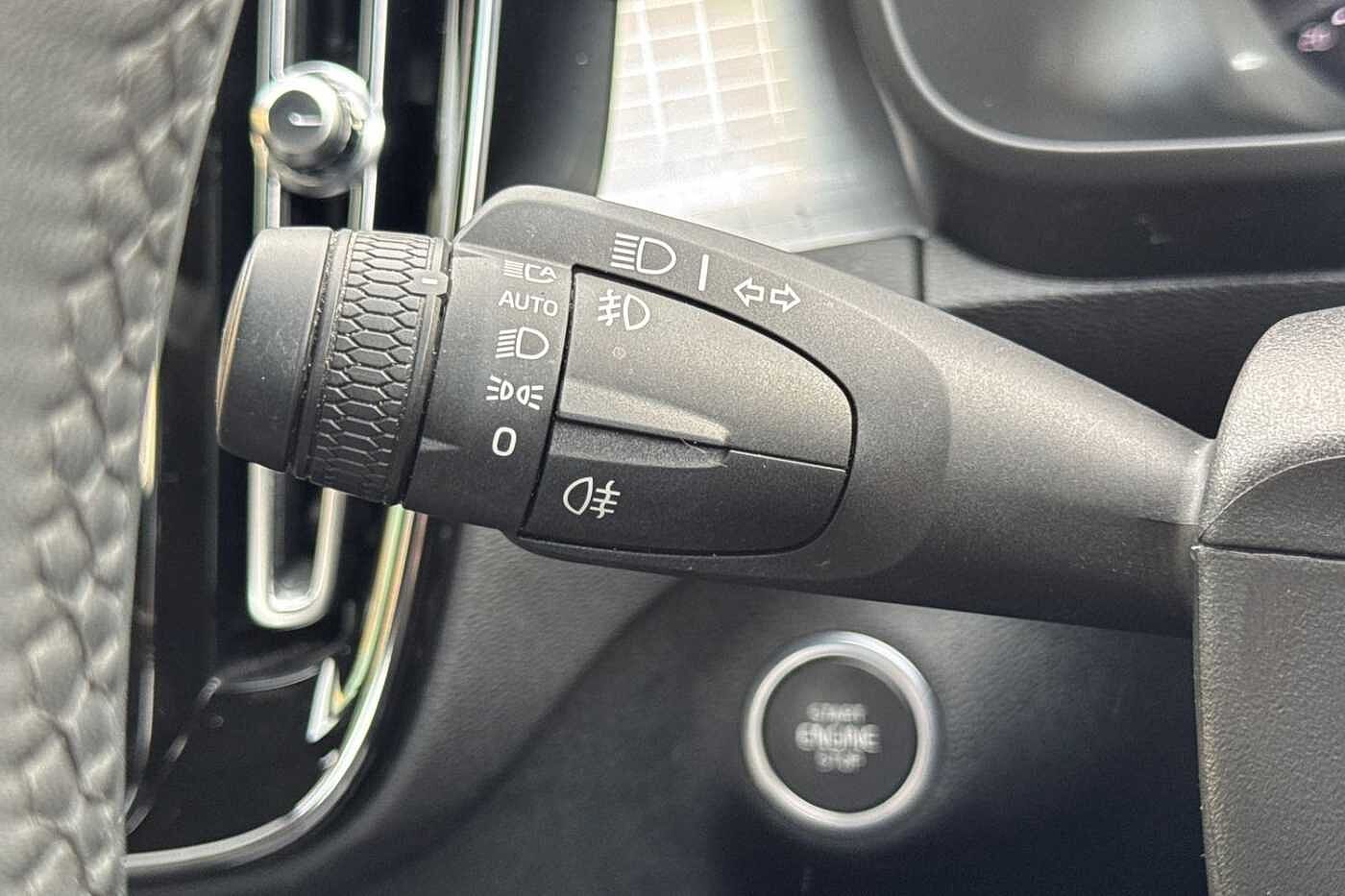 Used Volvo XC40 2022 for sale - 76302305: Photo 29