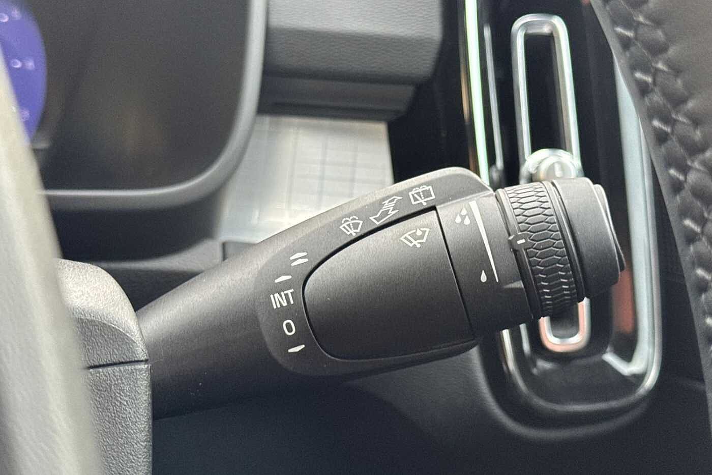 Used Volvo XC40 2022 for sale - 76302305: Photo 30