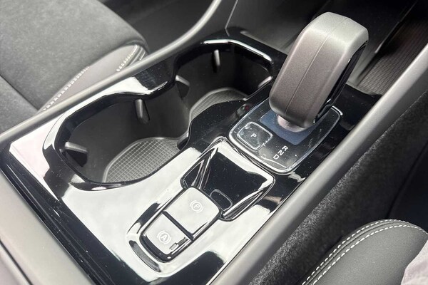 Used Volvo XC40 2025 for sale - 76221699: Photo 13