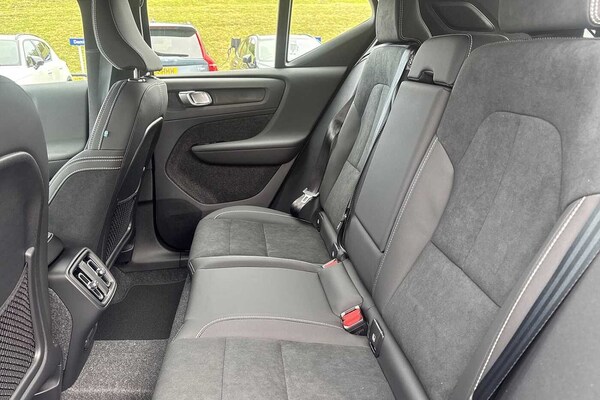 Used Volvo XC40 2025 for sale - 76221699: Photo 17