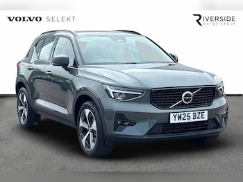 2025 - Plus, B3 Mild hybrid, Petrol, Dark 5-Door