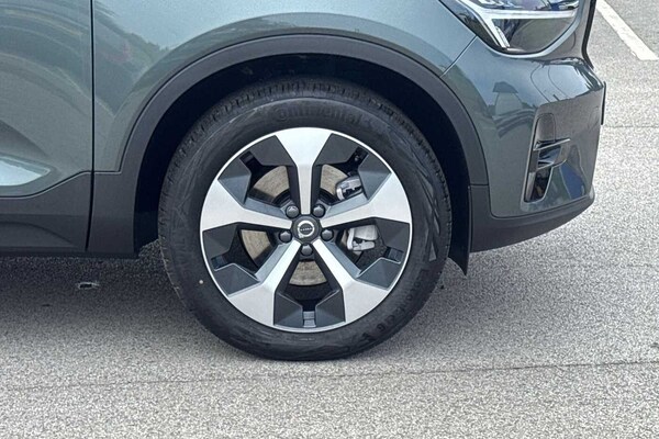 Used Volvo XC40 2025 for sale - 76221699: Photo 5
