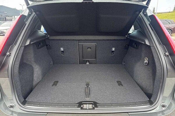 Used Volvo XC40 2025 for sale - 76221699: Photo 8