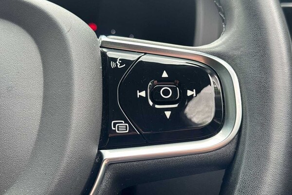 Used Volvo XC60 2023 for sale - 75467533: Photo 12