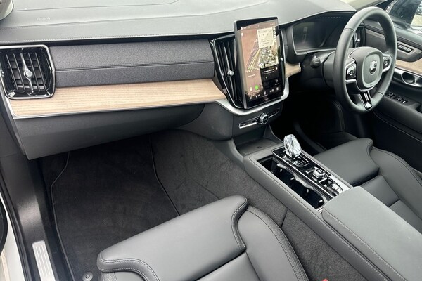 Used Volvo XC90 2024 for sale - 75467433: Photo 2