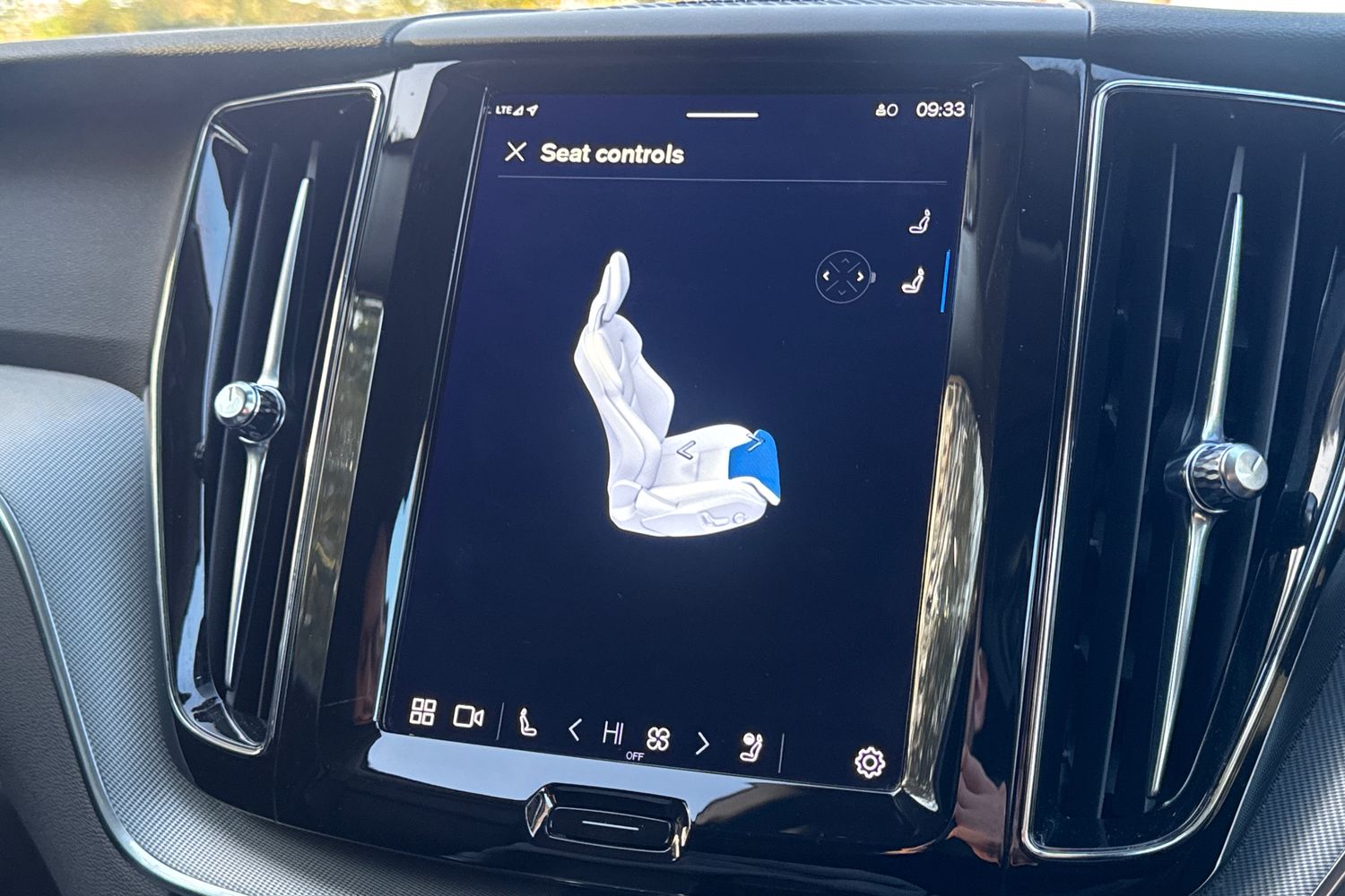 Used Volvo XC60 2022 for sale - 76630171: Photo 27