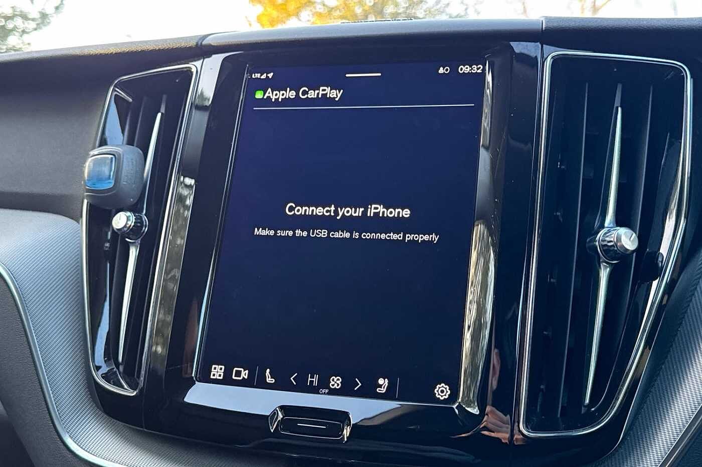 Used Volvo XC60 2022 for sale - 76630171: Photo 31