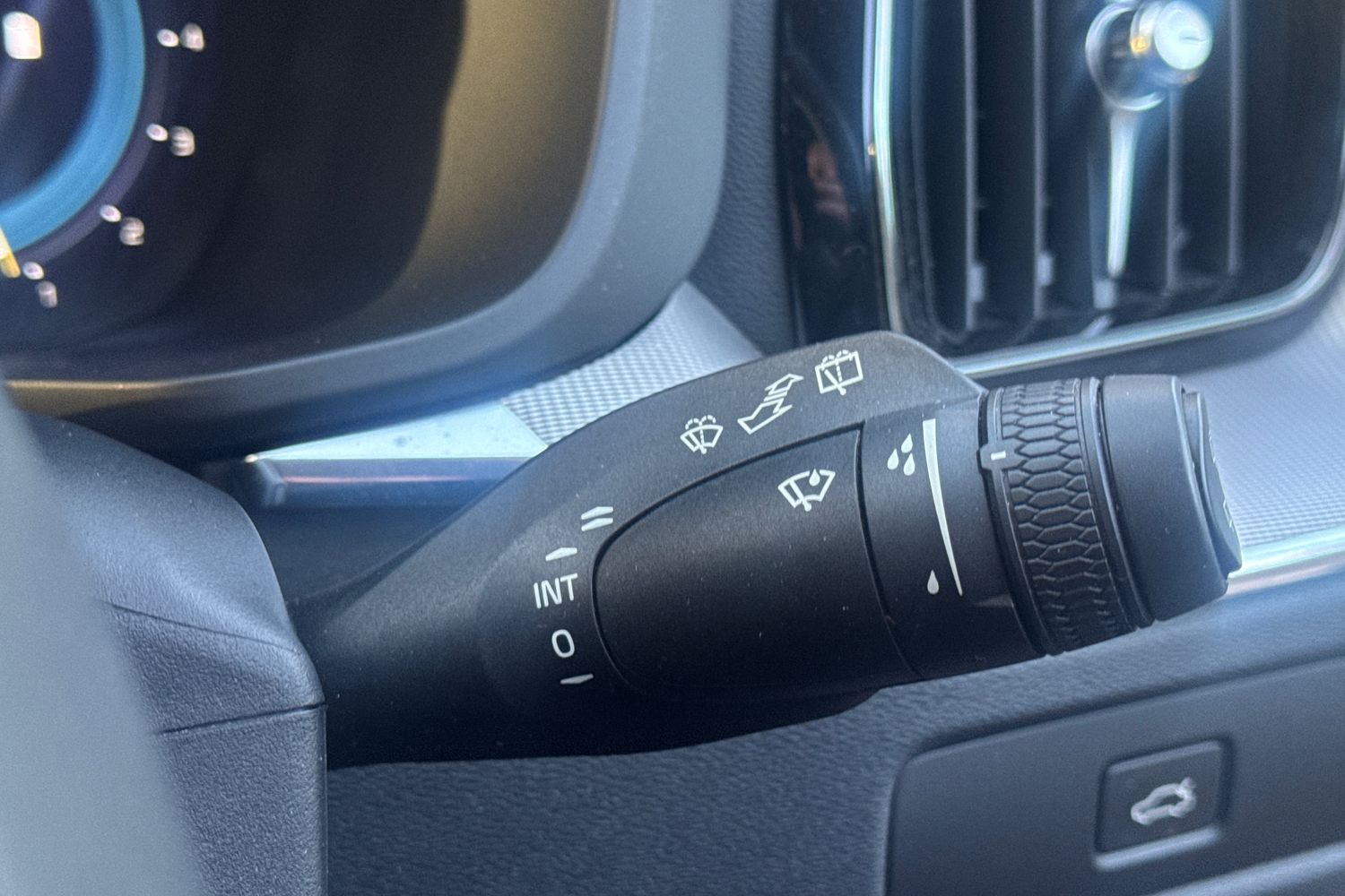 Used Volvo XC60 2022 for sale - 76630171: Photo 34