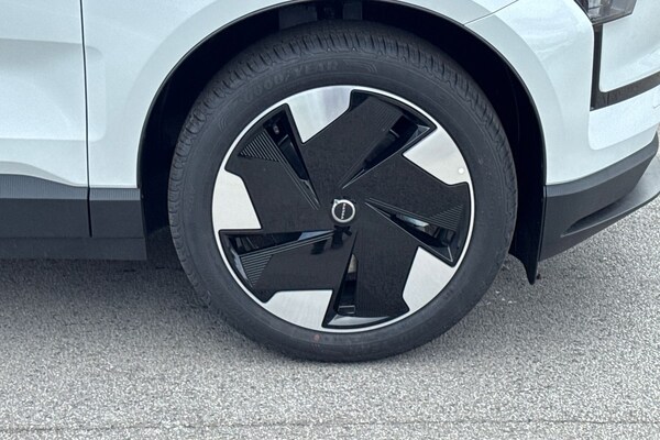 Used Volvo EX30 2025 for sale - 75467756: Photo 5