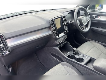 Used Volvo XC40 2022 for sale - 77127469: Photo