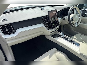 Used Volvo XC60 2025 for sale - 75467641: Photo