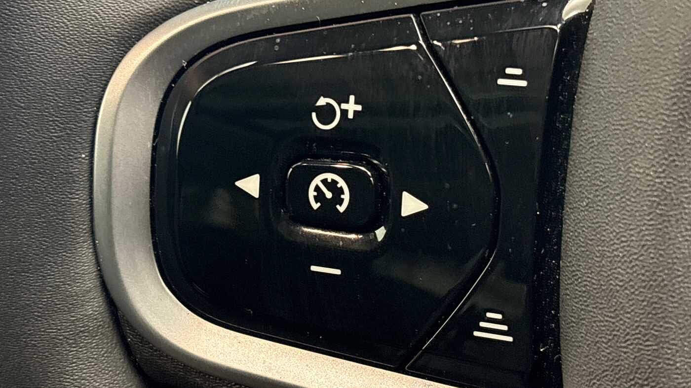 Used Volvo XC60 2025 for sale - 77702731: Photo 31