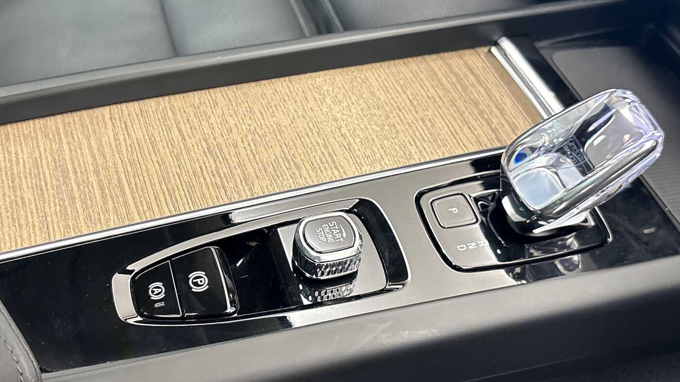 Used Volvo XC60 2025 for sale - 77702731: Photo 32