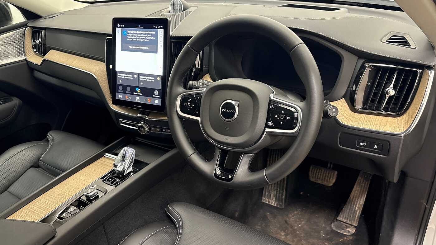 Used Volvo XC60 2025 for sale - 77702731: Photo 9