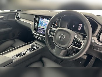 Used Volvo V60 2025 for sale - 79381271: Photo