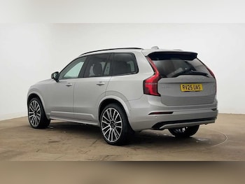 Used Volvo XC90 2025 for sale - 78670407: Photo