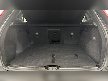 Used Volvo XC40 2025 for sale - 77532057: Photo