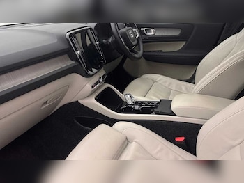 Used Volvo XC40 2025 for sale - 77532057: Photo
