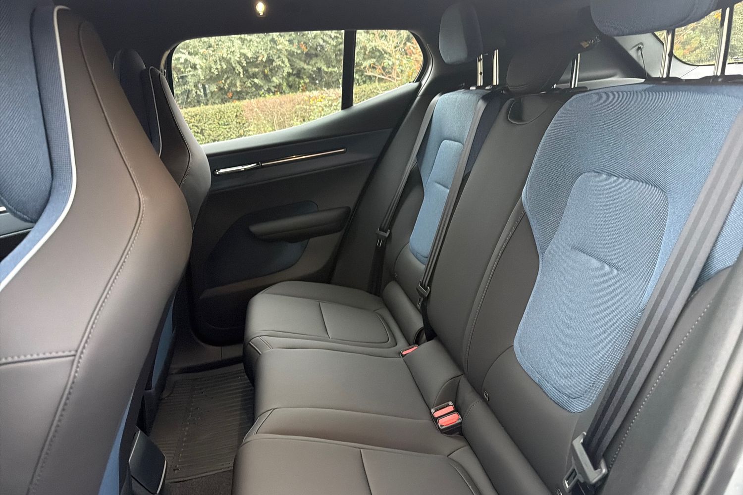 Used Volvo EX30 2025 for sale - 76630163: Photo 17