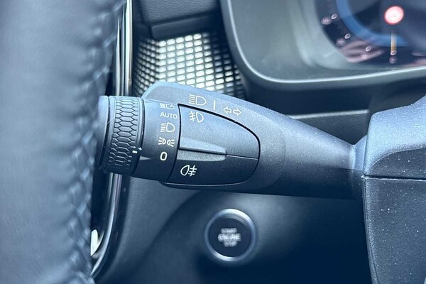 Used Volvo XC40 2024 for sale - 75467191: Photo 30
