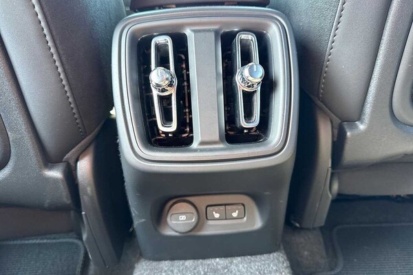 Used Volvo XC40 2024 for sale - 75467191: Photo 37