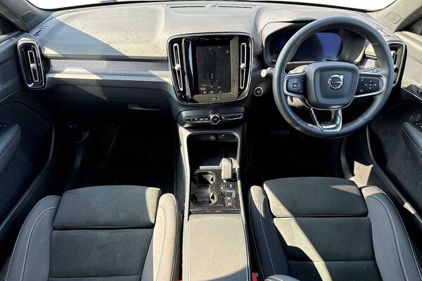 Used Volvo XC40 2024 for sale - 75467191: Photo 6