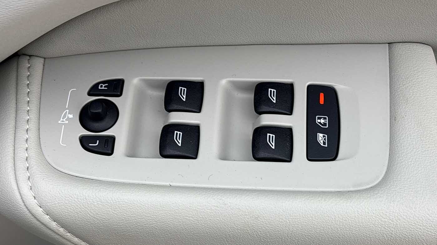 Used Volvo XC60 2025 for sale - 78165778: Photo 25