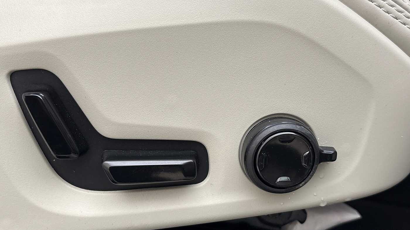 Used Volvo XC60 2025 for sale - 78165778: Photo 28