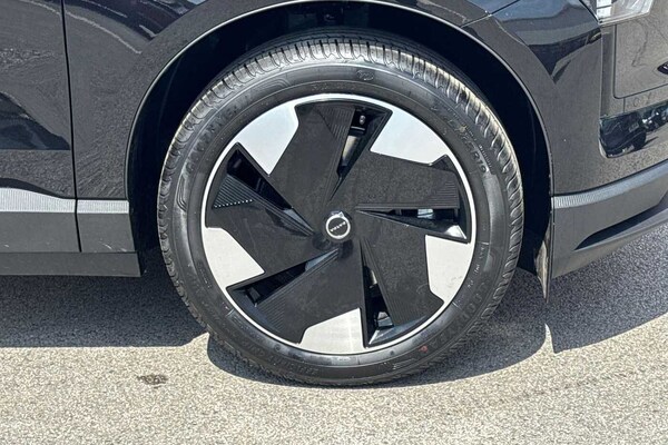 Used Volvo EX30 2025 for sale - 75726099: Photo 5