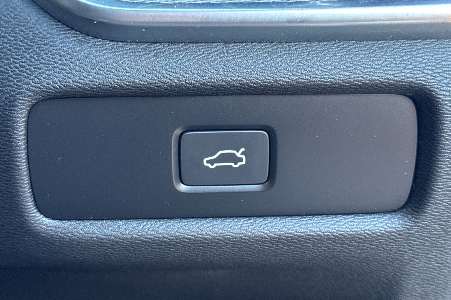 Used Volvo V60 2023 for sale - 76265468: Photo 27