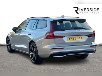 Used Volvo V60 2023 for sale - 76265468: Photo
